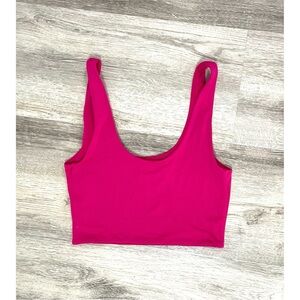 🎉FLASHSALE🎉Aritzia💕Babaton Pink Crop Tank